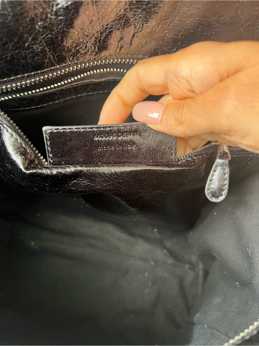 Balenciaga Black Leather Crossbody Tote - Picture 5 of 6